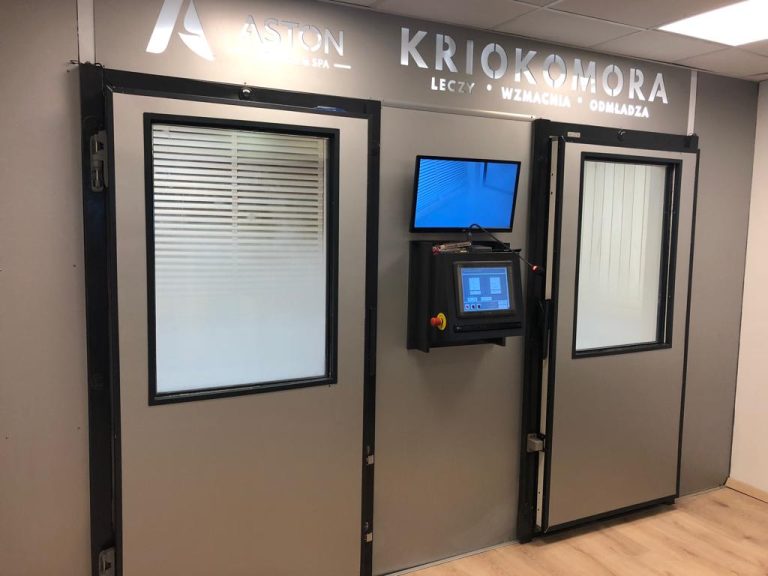 cryo chamber have safety camera inside